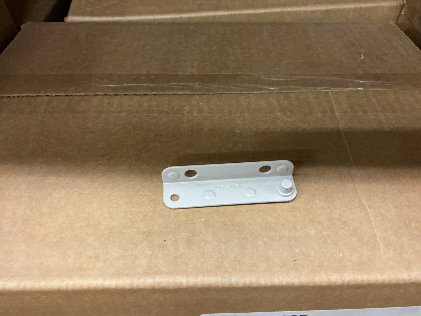 LH DA Oper. Bracket S/A Egard Protect