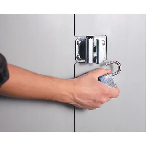 Gabinete de almacenamiento con puerta profunda