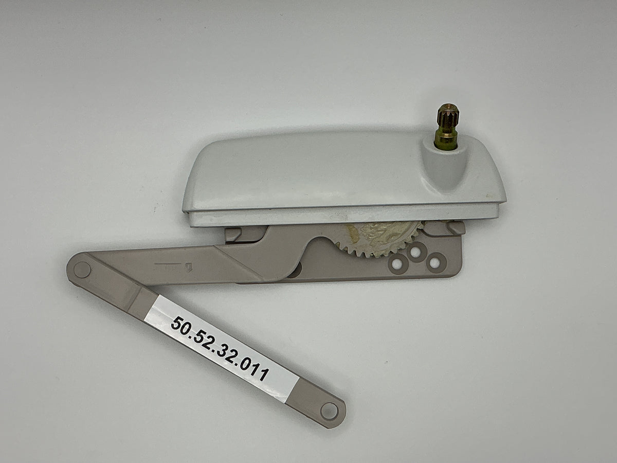Maxim Reverse Dyad Operator – White