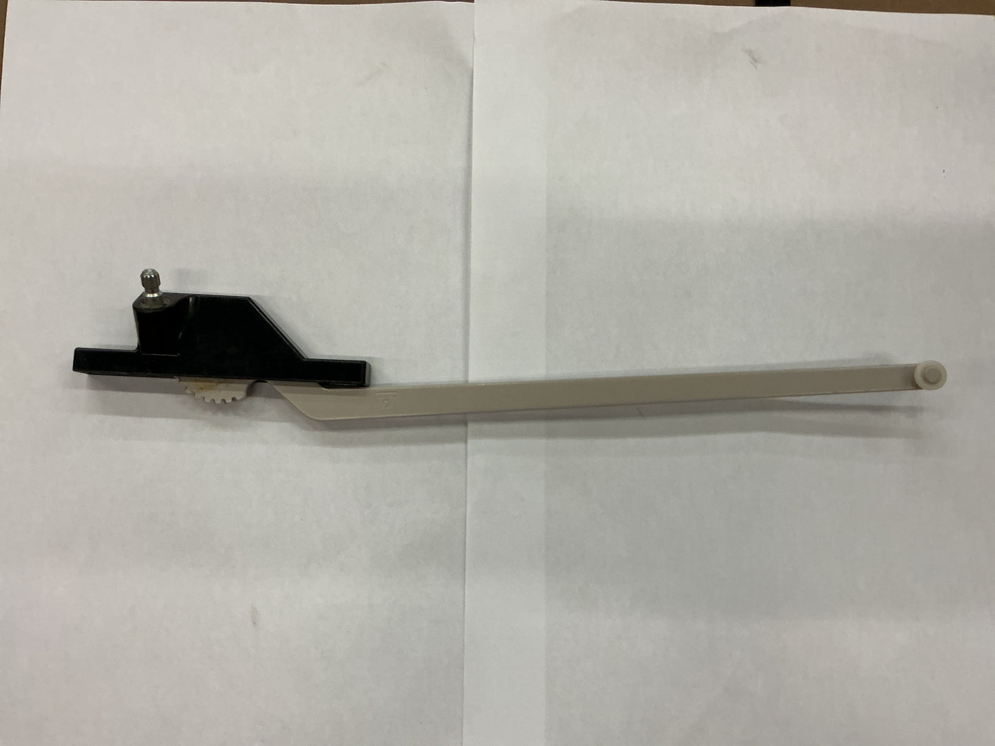 Single Arm Casement Operator 13.5" RH ADI (Black)