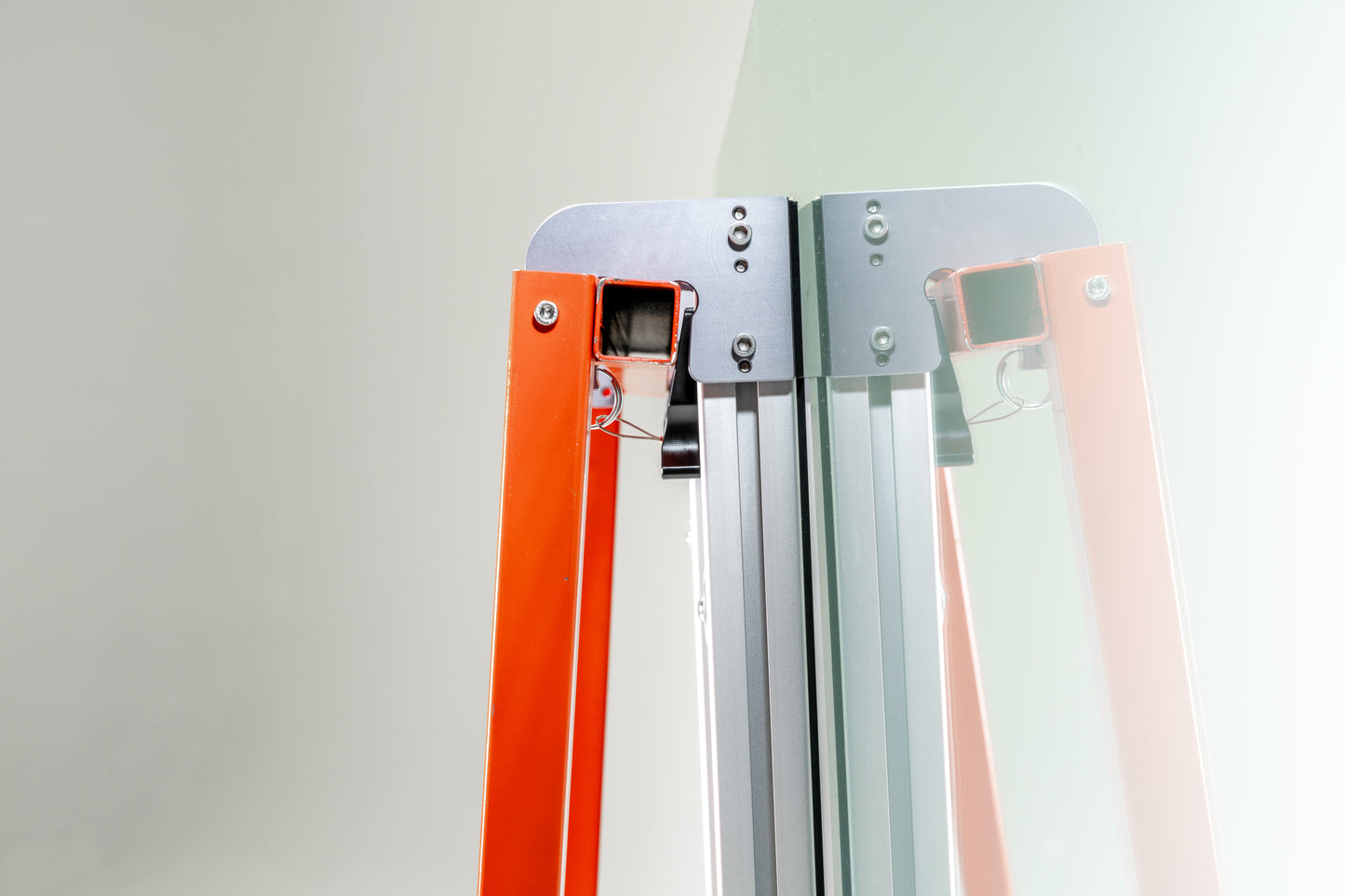 EZ Ledge™ Glass Lifter