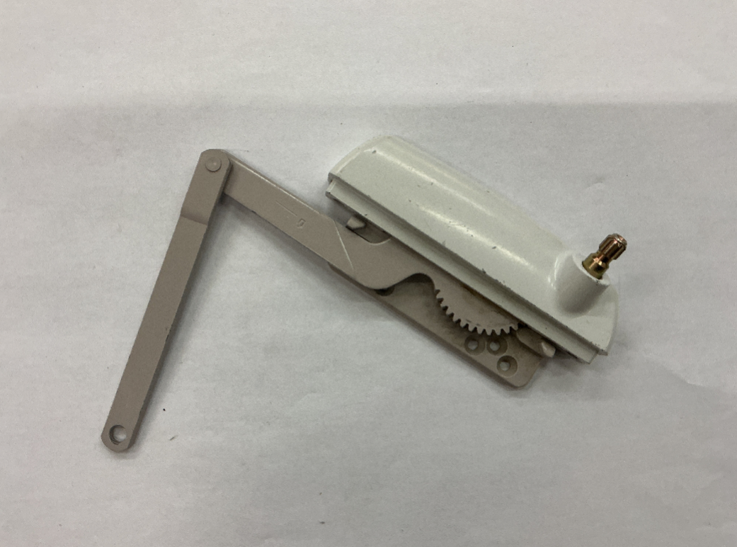 Maxim Reverse Dyad Operator – White