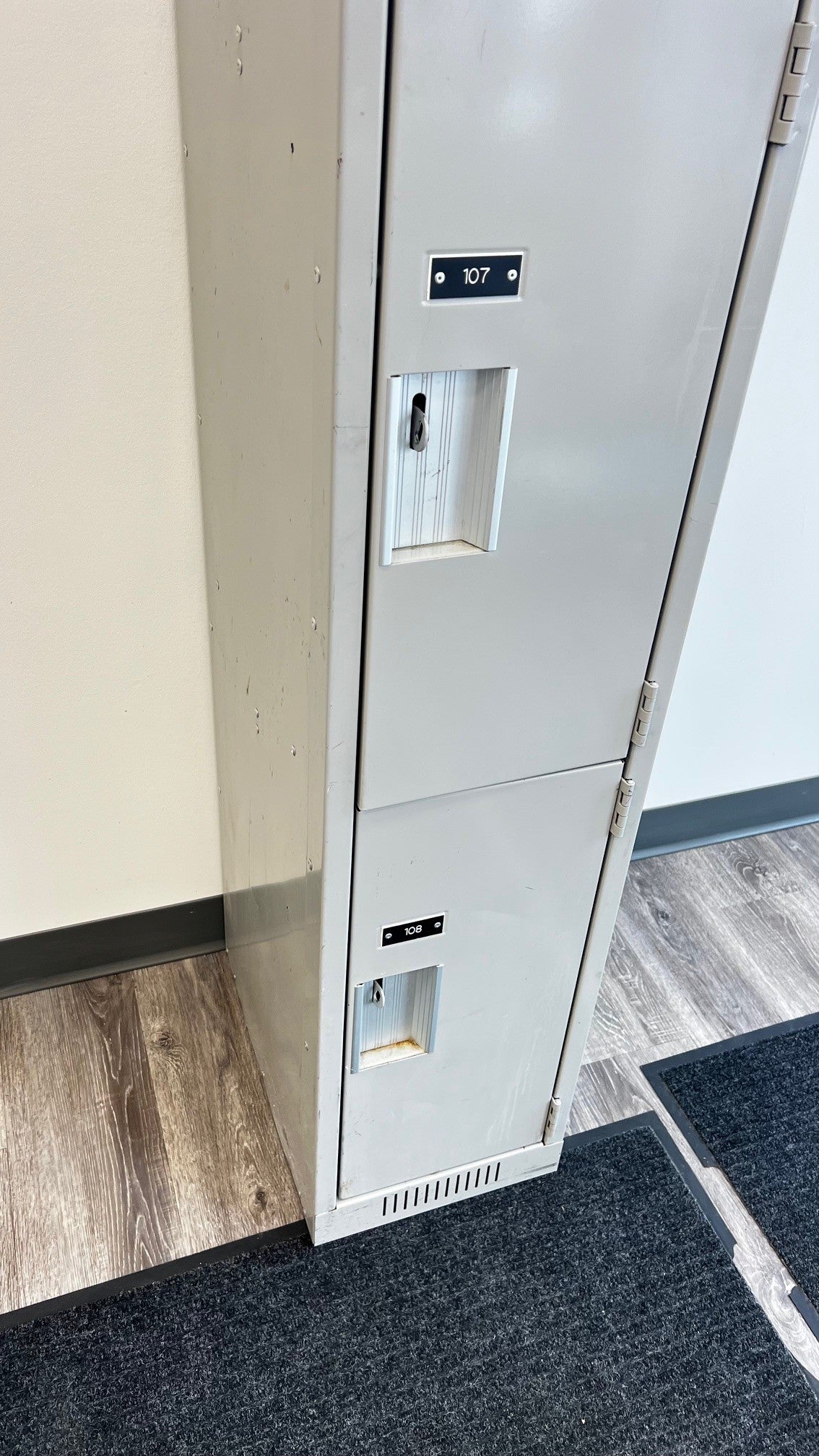 Metal Locker 3-Tier Single Bank